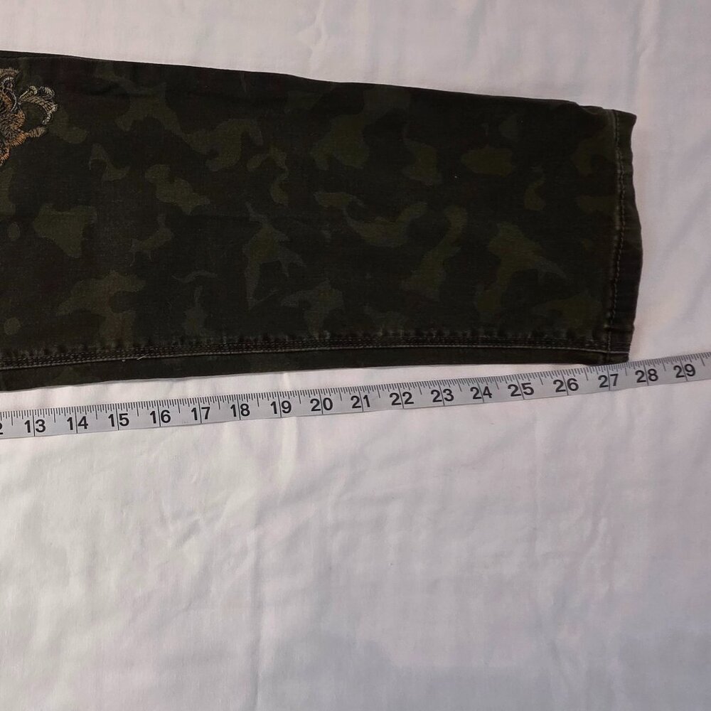 Vintage America Women's Bestie Camo Jeans, Size 10R/30 - Picture 3 of 10